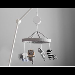 Pottery Barn Kids Knit Animal Crib Mobile